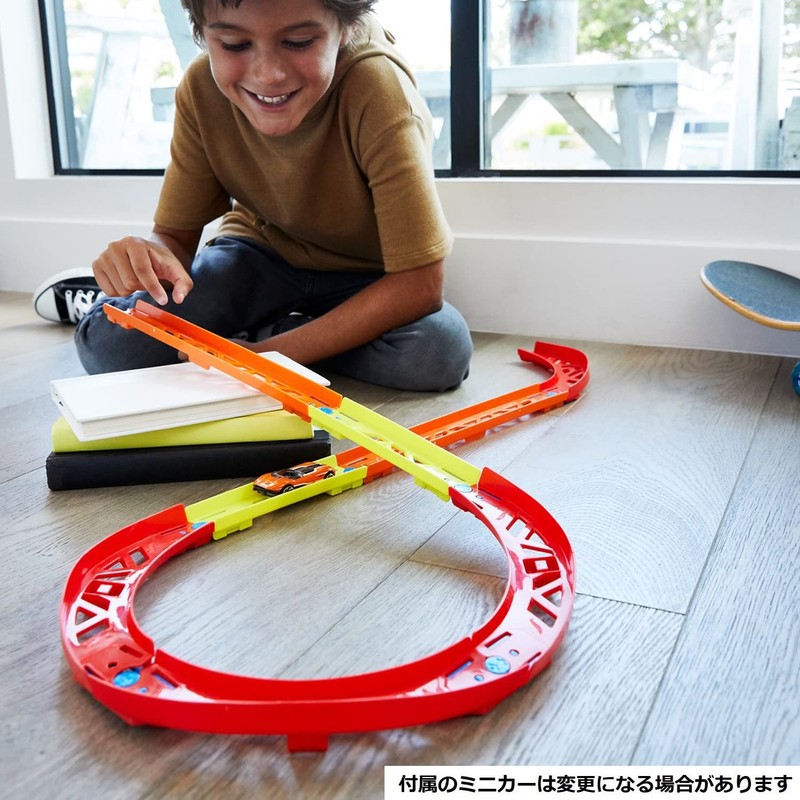 Hot Wheels Track Builder Premium Curve Pack, Includes 1 Mini