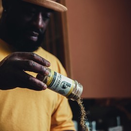 Chef Kenny Gilbert's Fried Chicken Seasoning, No GMO, Gluten Free, Low Sodium Featured on Oprah's Favorite Things 2020, 4.4 oz