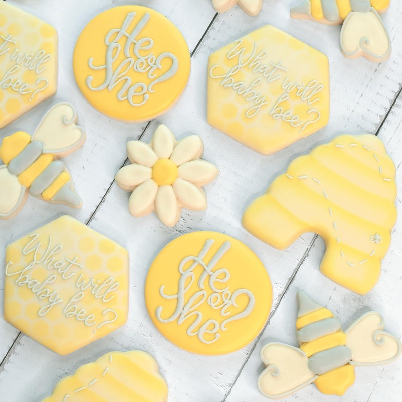 R & M International Honey bee Cookie Cutter, One Size,