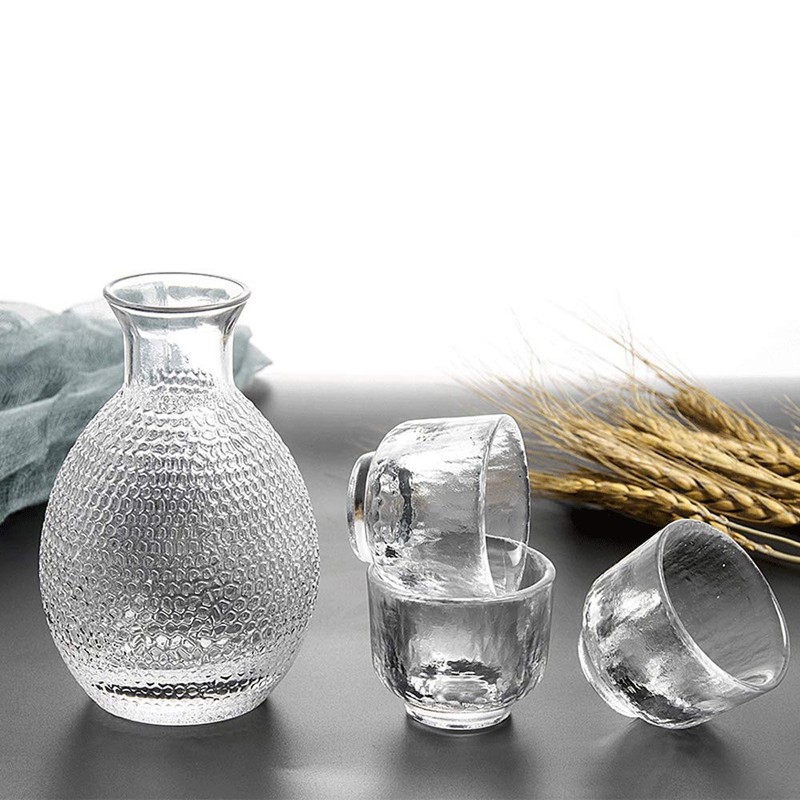 WINAKUI Glass Sake Sets with Warmer, Japanese-style Sake Pot Decanter