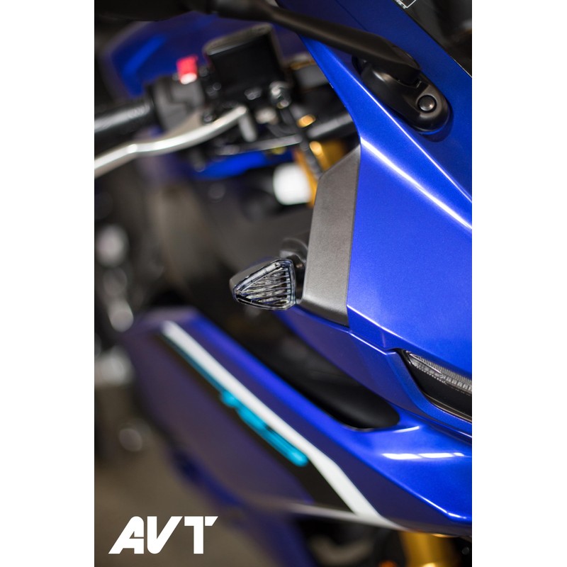 AVT YZF-R3 / R3 2025 FRONT SMOKE Flush LED Turn