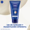 NIVEA Crema Para Manos Piel Seca con Aceite de Almendras,