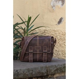 DÖRR Cape Town Small Leather Shoulder Bag Made of Genuine Leather, Chic and Timelessly Elegant, Vintage brown