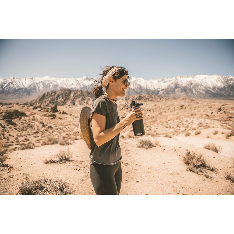 Camelbak Chute Mag Vacuum Water Bottle, Stainless Steel, Insulating Technology,