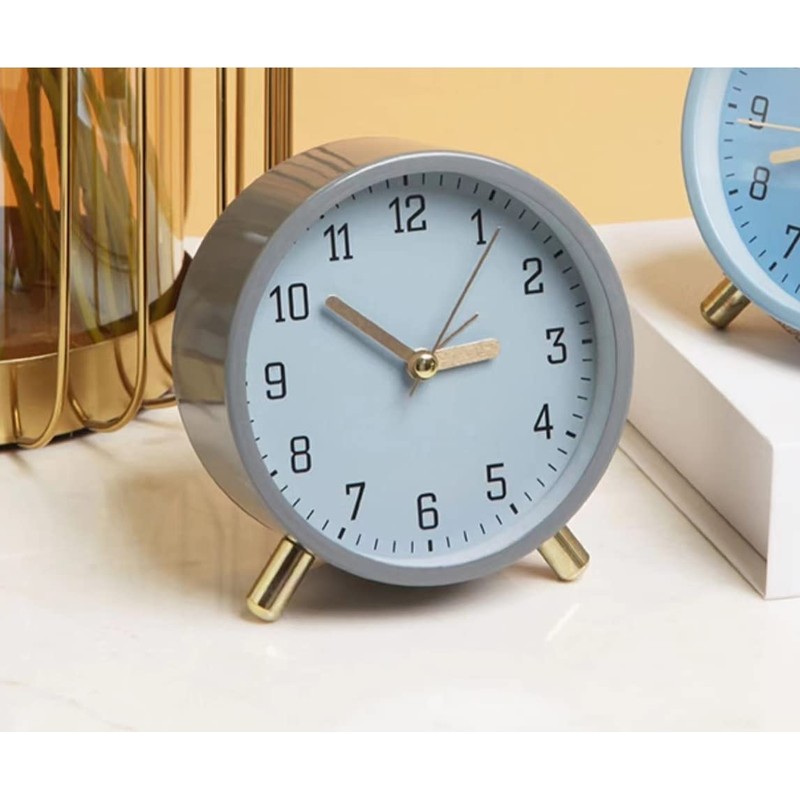SHISEDECO Alarm Clock with Backlight, 4.5 inches Bedside Analog Non-Ticking