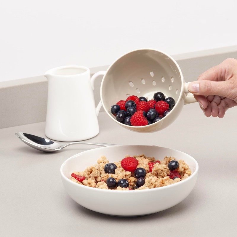 Zeal Berry Colander Cup, Small Hand-held Cup Shape Melamine Strainer/Sieve,