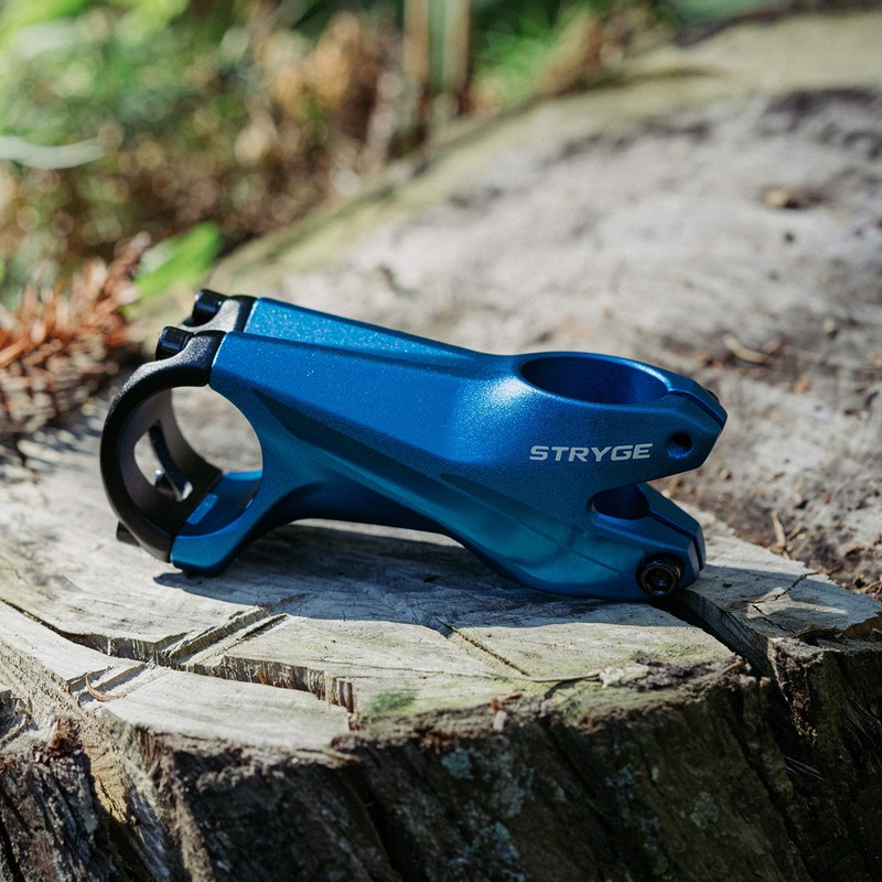 FUNN Stryge Attacco Manubrio con Inclinazione di -5 Gradi -