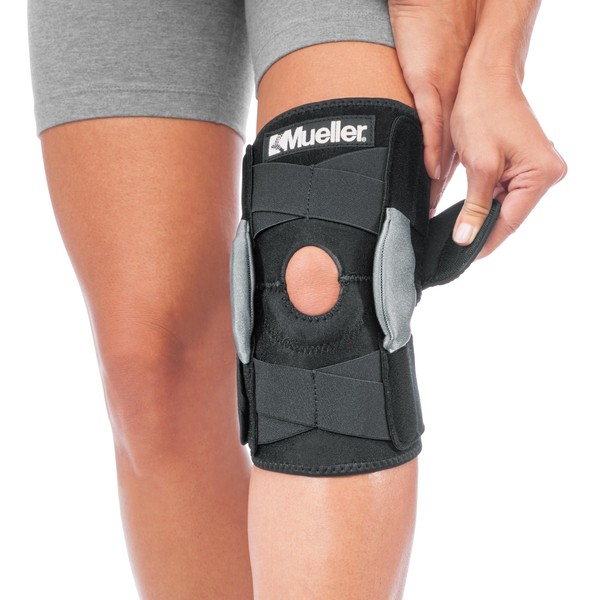 Mueller Sports Medicine Hinged Wrap Around Knee Brace for Adults, Men and Women Knee Support for Pain, Injury, or Arthritis,Black/Gray,13-21 Inches, One Size Fits Most