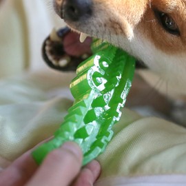 XUDUOO Slow Feed Dog Chew Toys, Indestructible Dog Chewers for Medium Breeds, Fetch Crocodile for Puppy, Interactive Puzzle Feeder for Snack Stash & Play