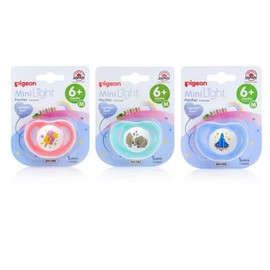 Pigeon Buy Pigeon MiniLight Pacifier Medium 1 Pack Online | Chempro Chemists
