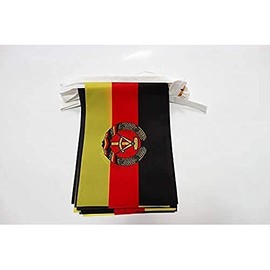 AZ FLAG - Flag Chain German Democratic Republic 6 Metres with 20 Flags - 21 x 14 cm - GDR Garland Flag Chain 14 x 21 cm