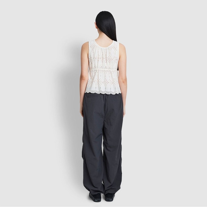 JAJU [JAJU] Girls Eyelet Sleeveless Blouse_Ivory