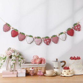 SmoothNovelty Strawberry Felt Banner Garland Decor Vintage 3D Strawberry Hanging Garland with Wooden Beads for Back to School Birthday Party Baby Shower DIY Home Wall Fireplace Decor (Retro)