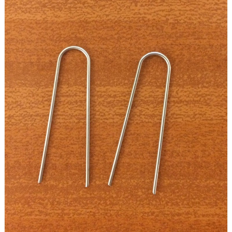 Pack 40 - U-shaped Garden Securing Pegs for securing artificial