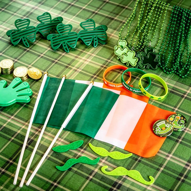 Thuodo 238 PCS St. Patrick’s Day Party Favors Bulk Green