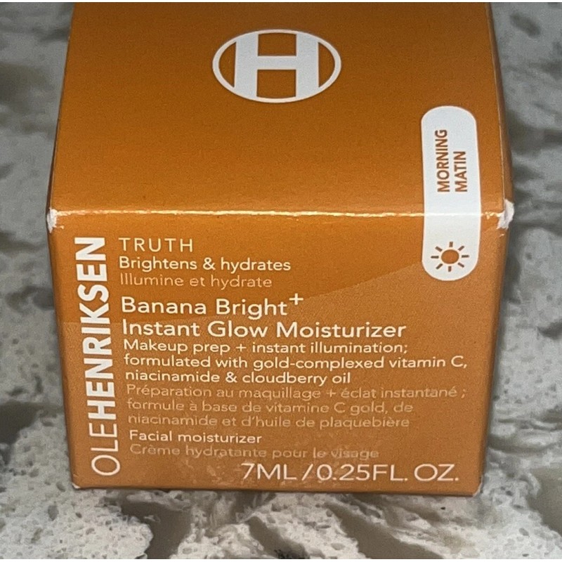 Ole Henriksen NEW IN BOX Ole Henriksen Banana Bright+ Instant