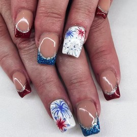 24 Pcs Independence Day Press on Nails Short Square,YIHONGYAN Fake Nails Press ons Firework Glitter French Nail Tip Acrylic Art Kit Glue on Nails Full Cover False Nails Glossy Stick on Nails for Woman