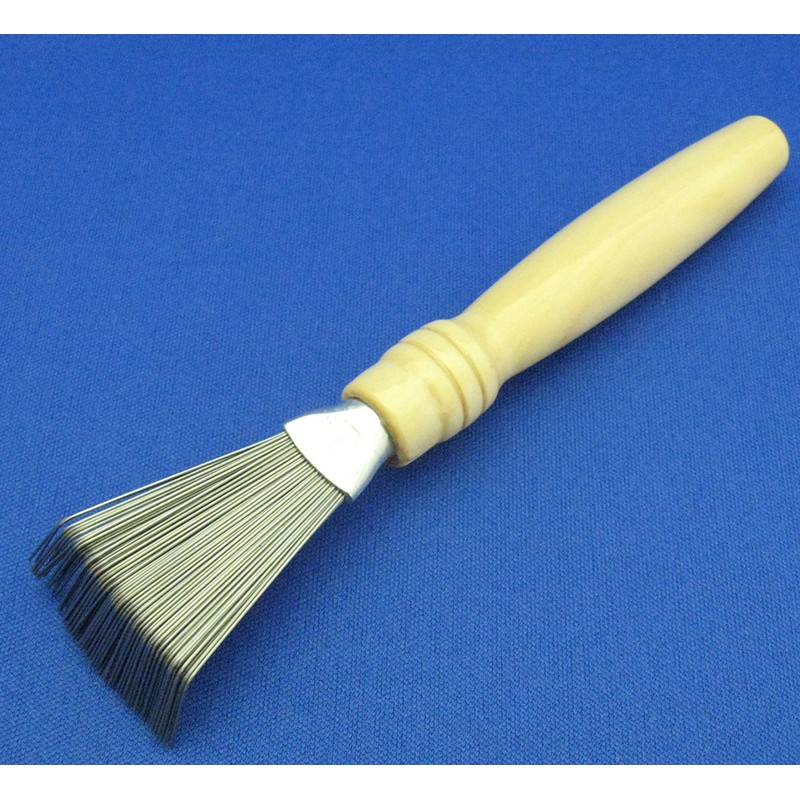 絡mitui to take a hair. Hair Brush Care Brush Clean