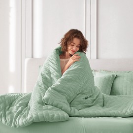 MUXHOMO 7 Pieces King Comforter Set, Seersucker Bed in a Bag King Size, All Season Luxury Bedding Set with Comforter, Flat Sheet, Fitted Sheet, Pillowcases & Shams, Sage Green