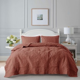 B2EVER Red Damask Quilt Twin Size Bedding Sets with 1 Pillow Sham, Boho Bedspread Lightweight Soft Farmhouse Vintage Bohemian Coverlet Retro Jacquard Pattern Bed Cover for All Season, 2 Pieces