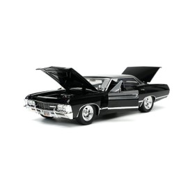 Jada Supernatural 1:24 1967 Chevy Impala Die-cast Car w/Dean Winchester Die-cast Figure, Toys for Kids and Adults