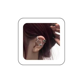 Xduargs Boho Emerald Snake Ear Climber Earrings Silver Snake Cuff Crawler Earrings Vintage Serpent Snake Ear Cuff Earrings Punk Snake No Piercing Earrings Jewelry for Women