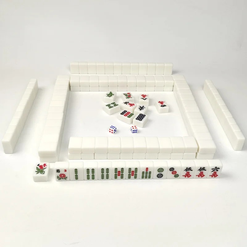 Portable Chinese Mahjong Set for Family Game Nights – 144-Piece