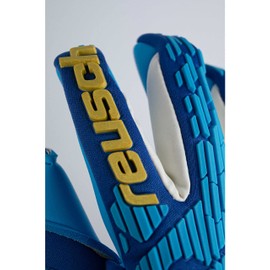 Reusch Attrakt Freegel Aqua Windproof Goalkeeper Gloves with Excellent Grip and Inner Seam Cut 10.5
