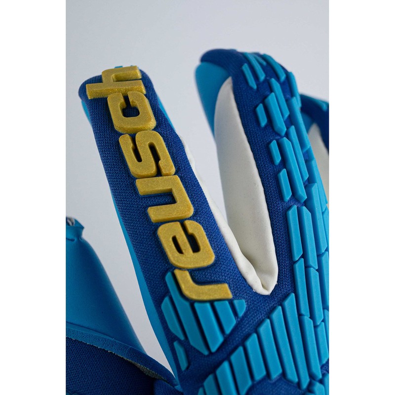 Reusch Attrakt Freegel Aqua Windproof Goalkeeper Gloves with Excellent Grip
