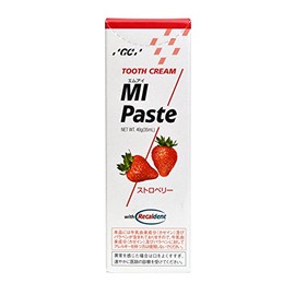 GC MI Paste Strawberry, 1.4 oz (40 g), Pack of 1
