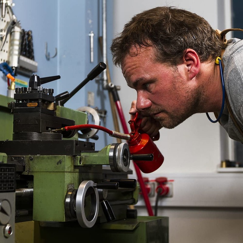 DEKTON DT85905 Oil Can, Black/Red