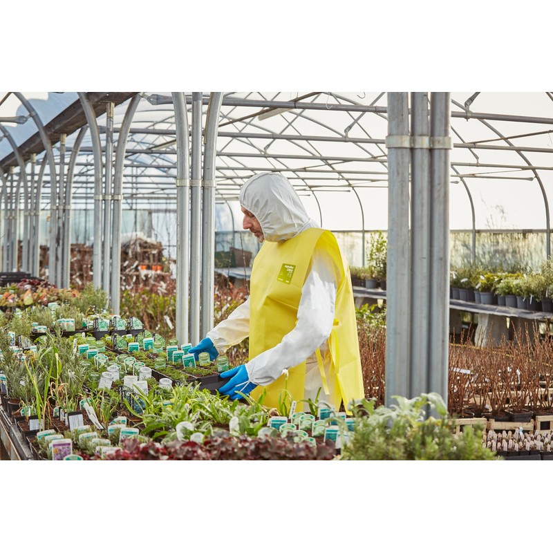 Ansell Alphatec Oil and Chemical Resistant Nitrile Gloves, 37-310 M