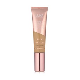LUNA Silk Foundation in BEIGE Shade - Contains Hyaluronic Acid, Vitamin C & A, Aloe Vera, and Shea Butter - Brightening Dewy Foundation Makeup - Hydrating Cream Foundation for Dry Skin