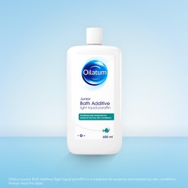 Oilatum Oilatum Junior, Treatment for Eczema & Dry Skin Conditions, Bath Additive, Protects Skin from Moisture Loss, Fragrance Free, Suitable for Babies & Children, 1 x 600ml