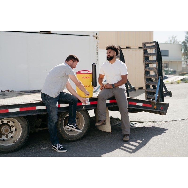 Igloo 10 Gallon Industrial Beverage Cooler, Yellow/Red/White