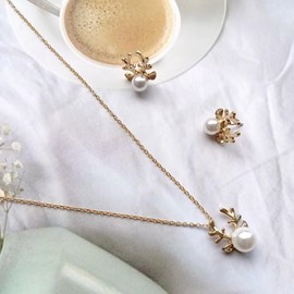 Pearl Deer Antlers Necklace Earrings Set 3Pcs Crystal Elk Pendant Necklace Studs Jewelry for Women Girls Christmas Gifts (Gold)