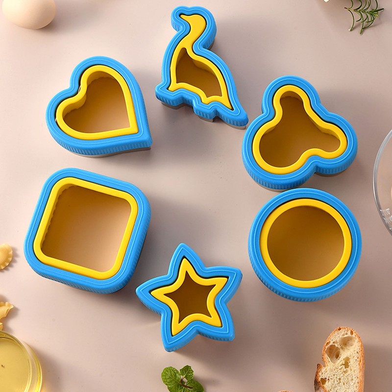 Sandwich Cutter Prevent Slip Rust Proof Cartoon Bread Press Mold