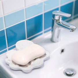 ZAWUU Soap Dish – Octopus Shaped Decorative Holder with 3D Octopus Design, Ideal for Bathroom Sink, Coastal Home Decor & Kitchen Counter (White-Octopus)