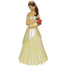 Quinceañera con ramo en amarillo