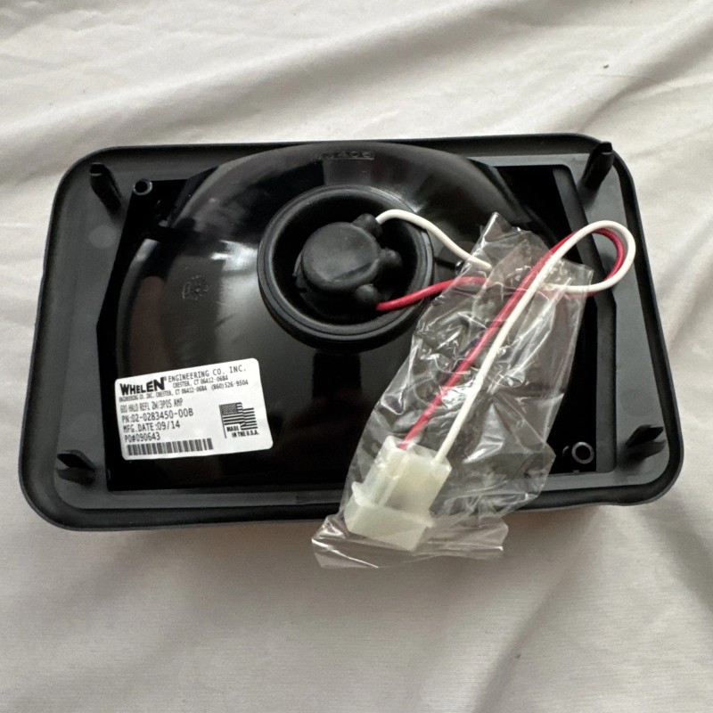 Whelen 600 Halogen Light Amber Turn Signal. 02-0283450-00B