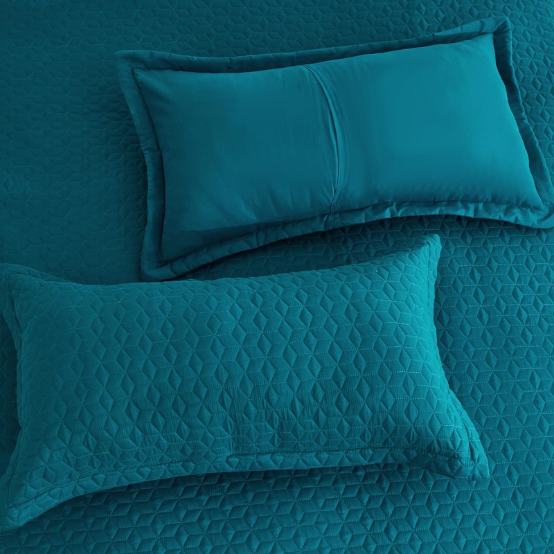 Blythease Oversized Extra Wide Bedspread, Modern & Contemporary Look, Lightweight