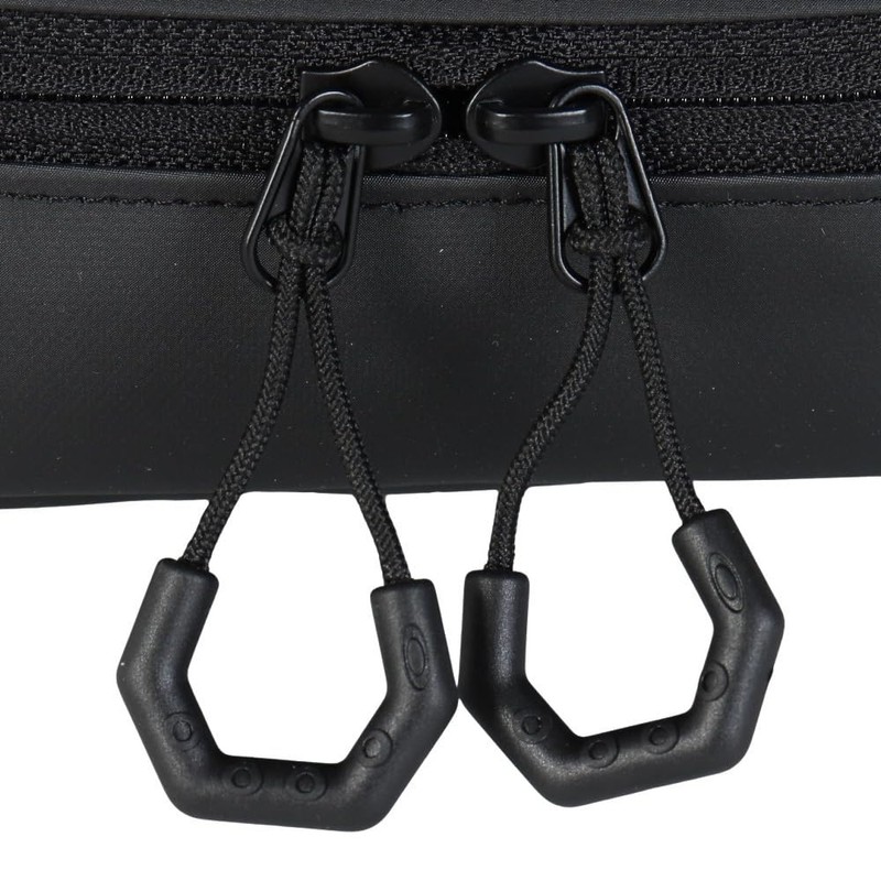 Oakley Cooler Bag ESSENTIAL COOLER BOX S 9.0 (022) BLACK/WHITE,