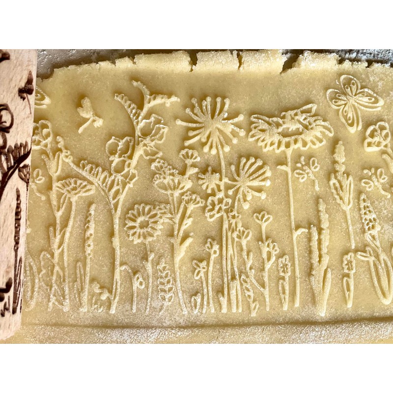 WILD 3 mini Embossed Rolling Pin Set with Bees, Meadow