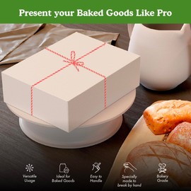 Regency Wraps Baker's Twine Ball, 800 ft. Colorful String, Cord for Tying Pastry Boxes, Wrapping Baked Goods, Gifts and DIY Crafts, Pack of 1, Red/White