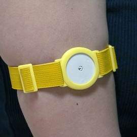 Freestyle Libre 1/2 Sensor Armband Holder Yellow Protects Your Sensor
