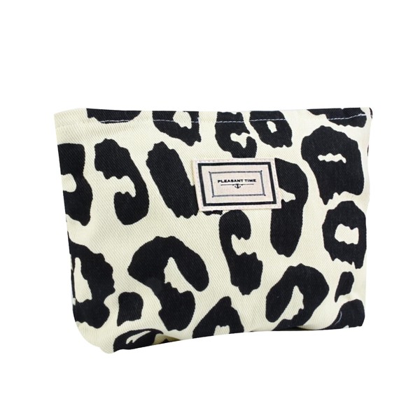 Fycyko Cute Leopard Print Makeup Bag Toiletry Bag Travel Makeup Bag Organizer Cosmetic Bag for Women Girls, White, Cosmetic bag