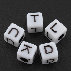 Letter Beads, Pack of 250 Letter Beads, 7 mm Cube "A-Z" with White, Alphabet Beads, Bead Mix Beads for Threading Bracelets, Necklaces, D91