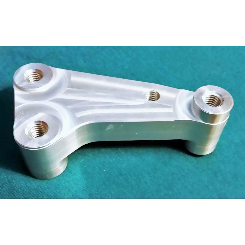 WCM NEW!! Dodge Dakota 2.5L 4cyl Lower Alternator Bracket...Alt. Upgrade