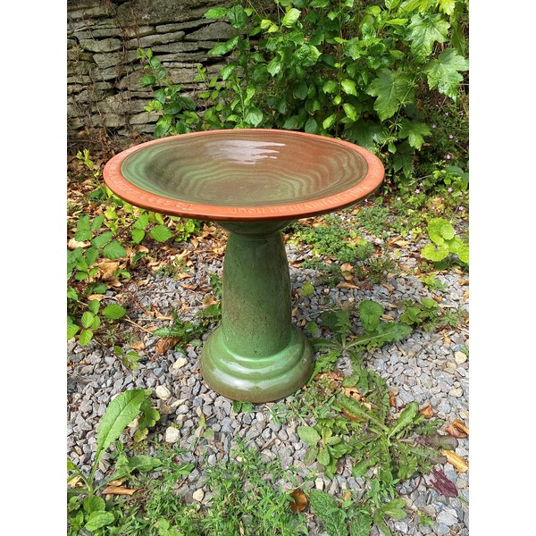 Wildlife World Echoes Bird Bath With Stand - Limited stock Slight Seconds