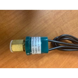 Novocool High Pressure Switch, O425, C325,   Equivalent to Johnson Control P100CP-2C